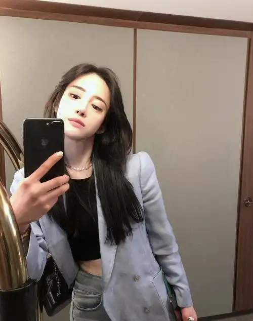 抖音韩国模特seojinban潘南奎高清福利写真潘南奎性感图片套图