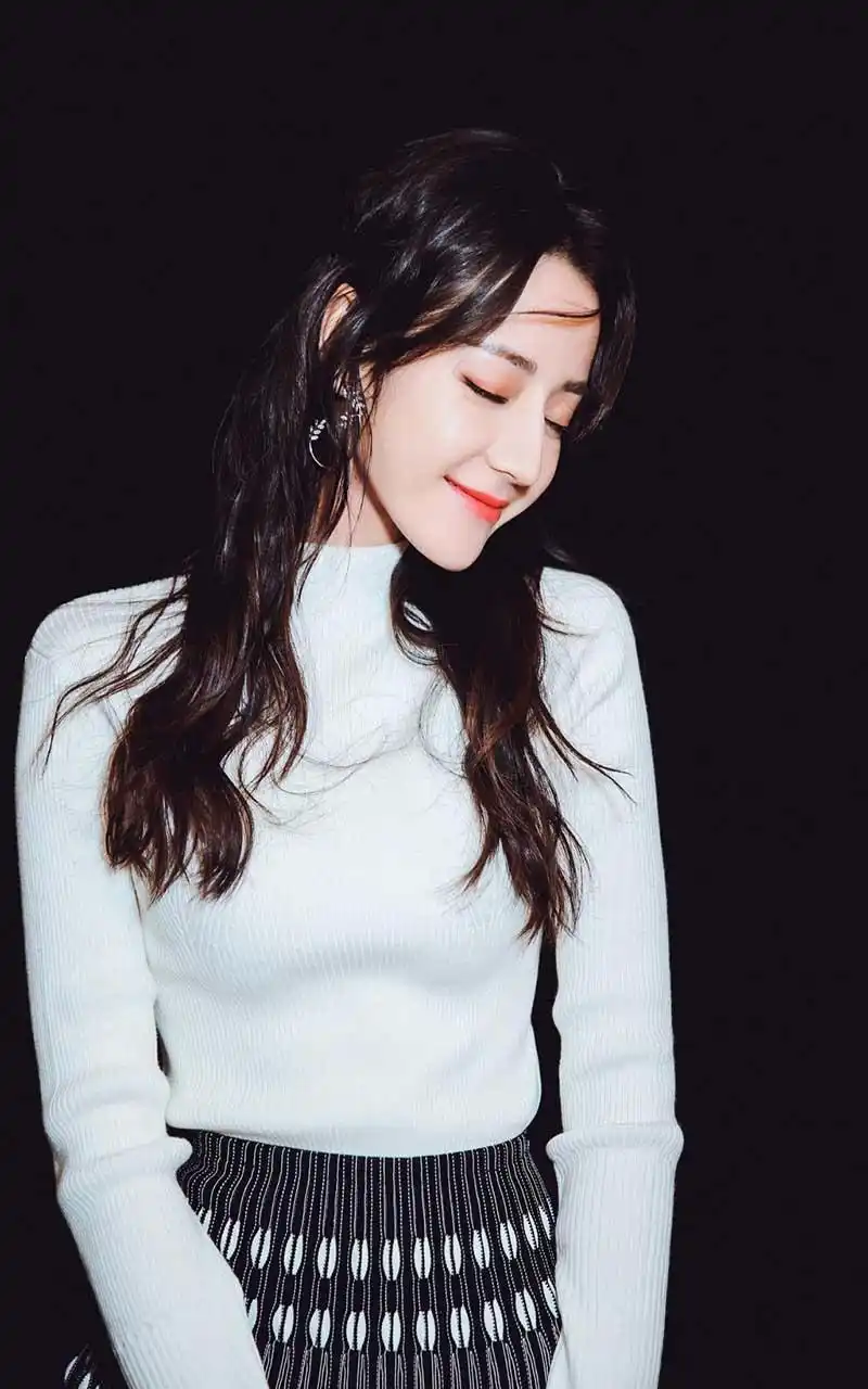 迪丽热巴魅力写真高清手机壁纸图片