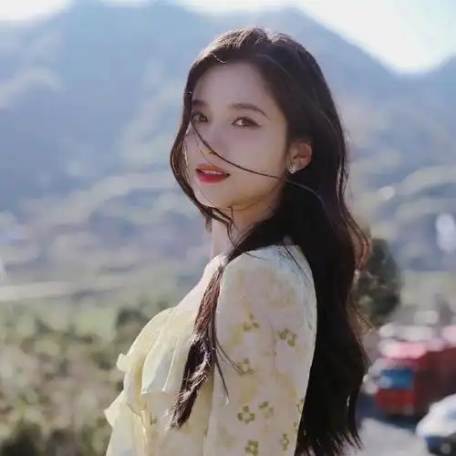 张婧仪春天换头像