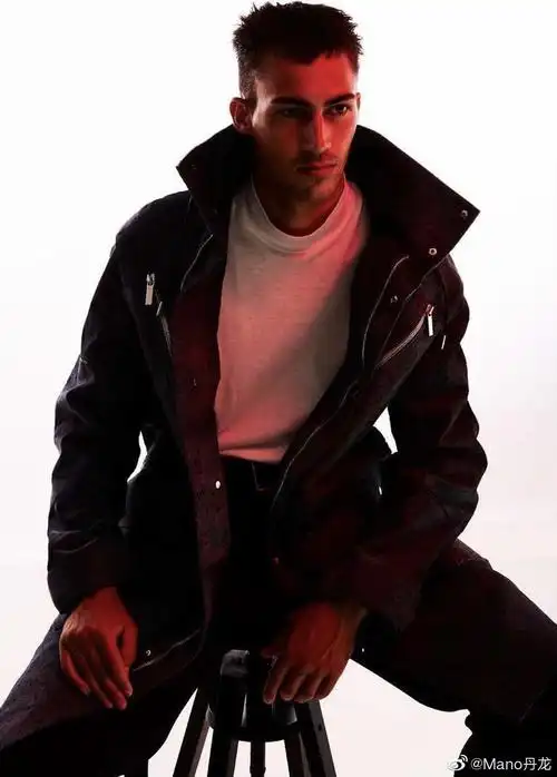 意大利男模alessiopozzibyalangelati