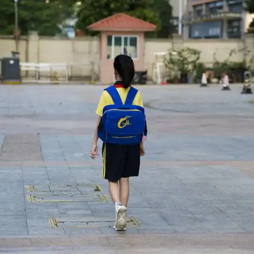 小小女孩成长点滴