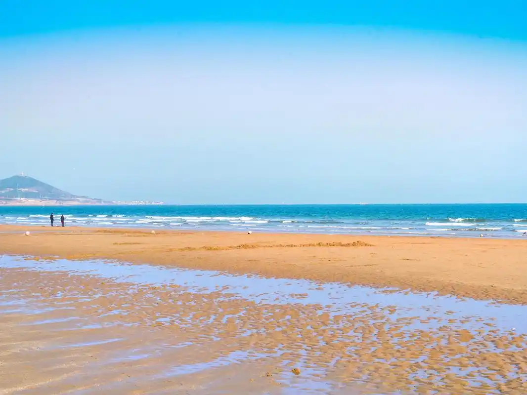 青岛一座低调的4a级海水浴场,号称"亚洲第一滩",适合夏日度假