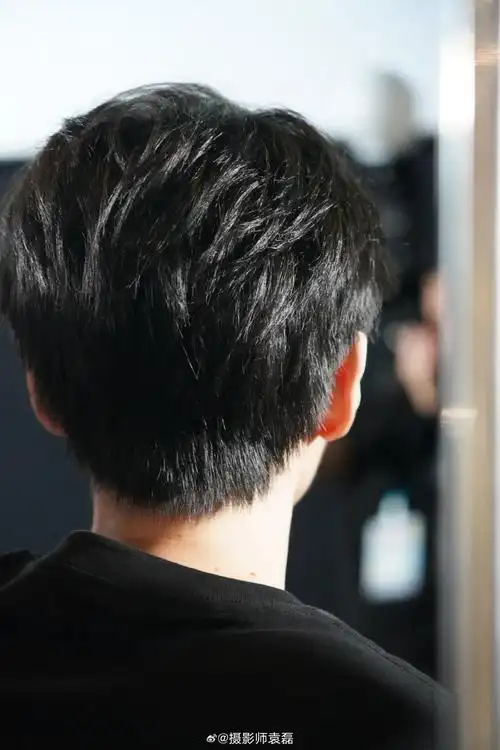 保持敬畏,不忘初心,以汲取之姿感恩每一次淬炼,以沉