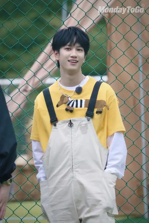 敖子逸超燃美食记