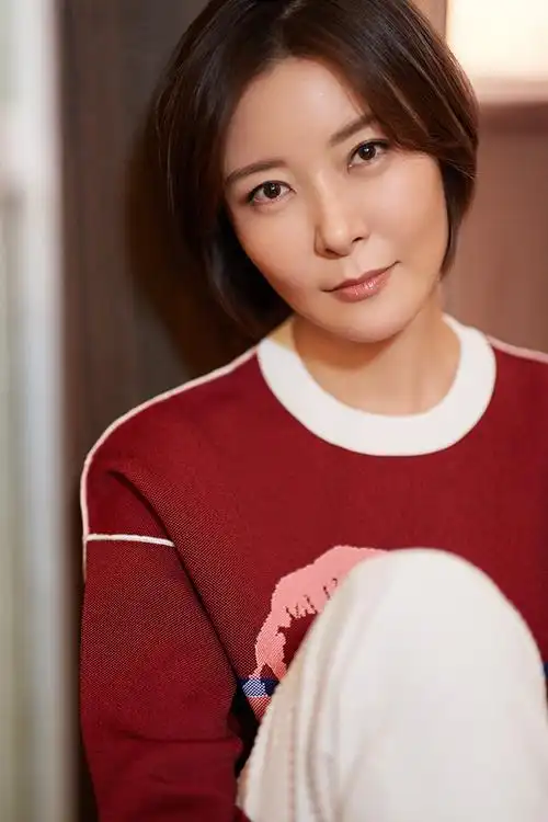 柯蓝澳门人家演绎单亲母亲诠释大女人的处世观