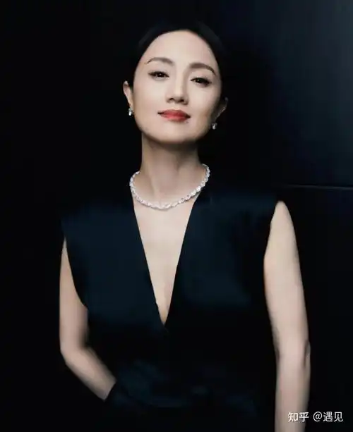 朱媛媛:出道26年,与辛柏青相爱28年生一女,46岁翻红,人生圆满 - 知乎