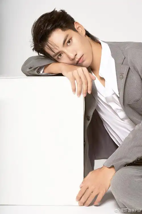 林子闳心里要饱满外在的一切都不必定义