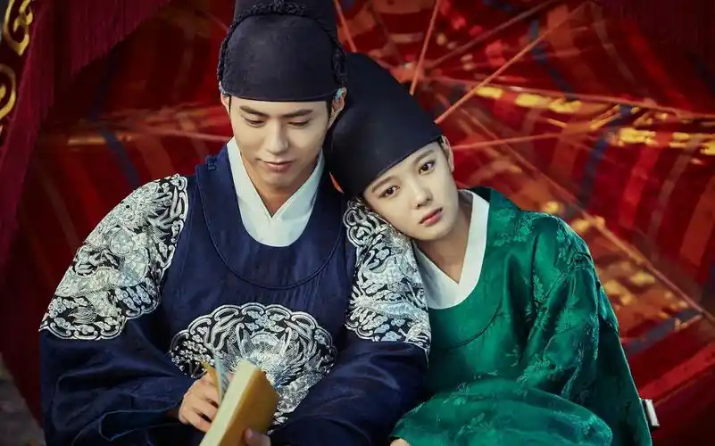 《云画的月光》是韩剧吗?