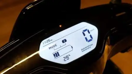 为什么电动车电量满格但一加速突然就掉2格电可能是这些原因