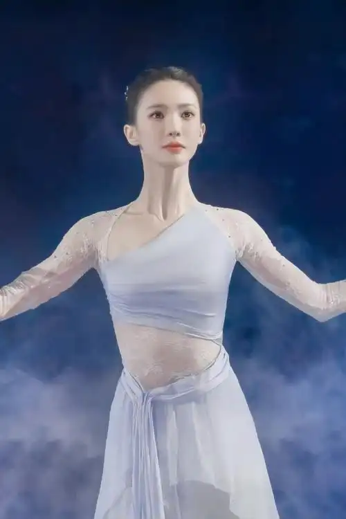 性感美女明星金晨舞蹈写真图片