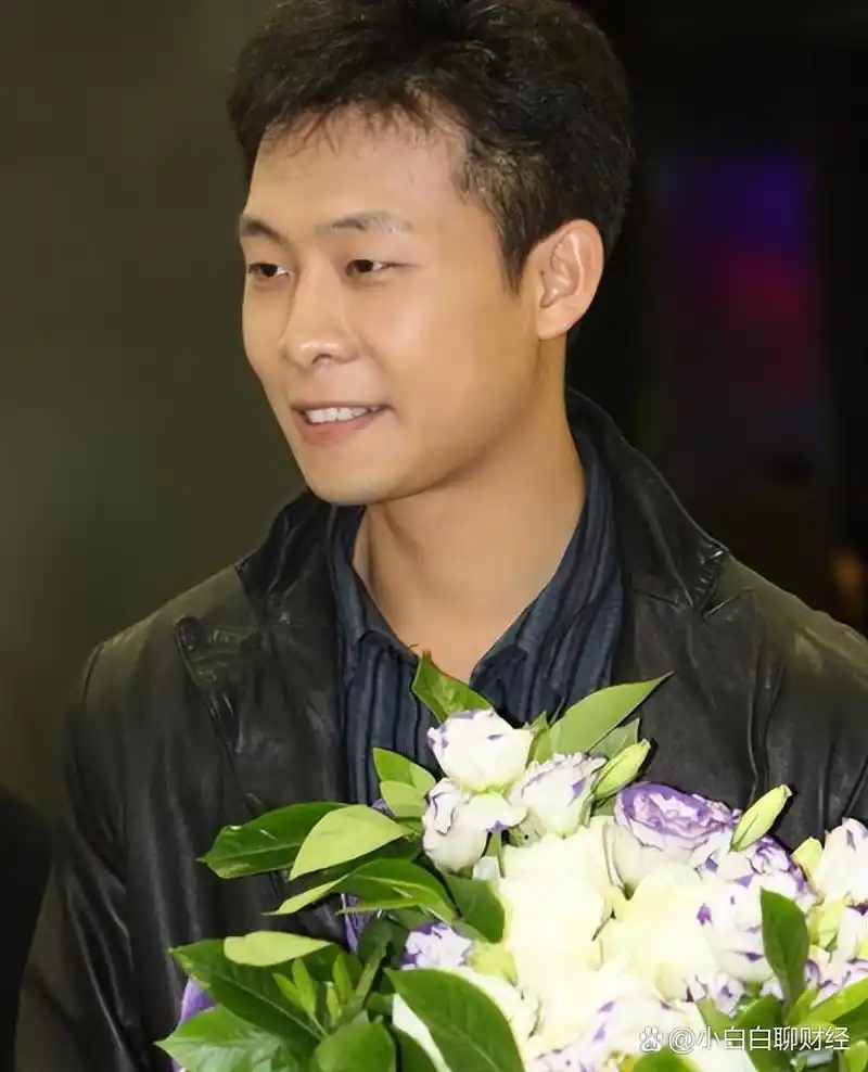 张译:16年宠妻如宝,事业与家庭双丰收 张译在演艺界的成功并非一帆