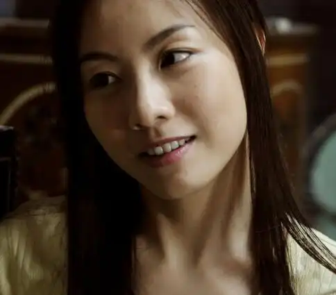 图黑白照邓丽欣公开引关注与方力申恋情被认证