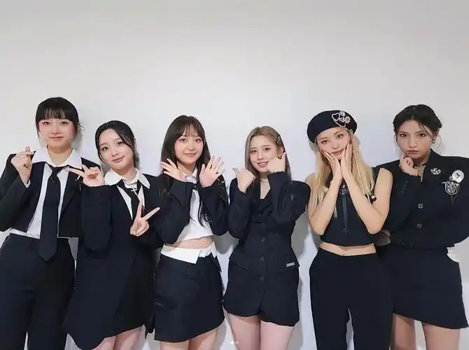 灯是哪个女团组合的花名简称 lightsum为什么叫灯