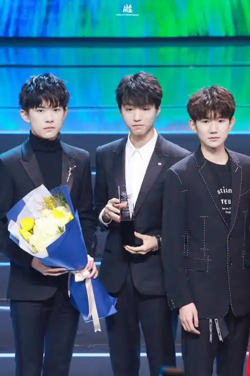 201802032017放肆一下tfboys年度影响力偶像组合