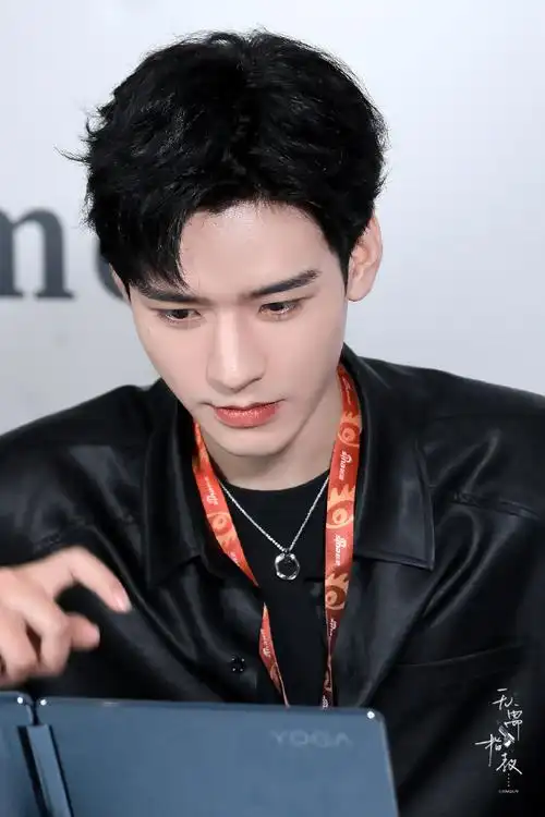 龚俊韩烨##龚俊新浪扫楼