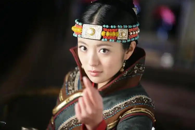 倚天屠龙记安以轩 饰 赵敏