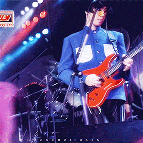 黄贯中旧照曝光昔日清纯如今沧桑不改心中温柔朱茵真会挑