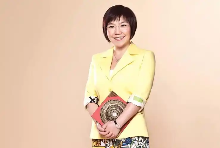 千载难逢易学大师麦玲玲亲临波尔多湾为桂林人鉴宝地开大运