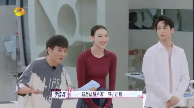 李响郝若琦助阵妈妈教古典舞妈妈你真好看迎来风暴时刻