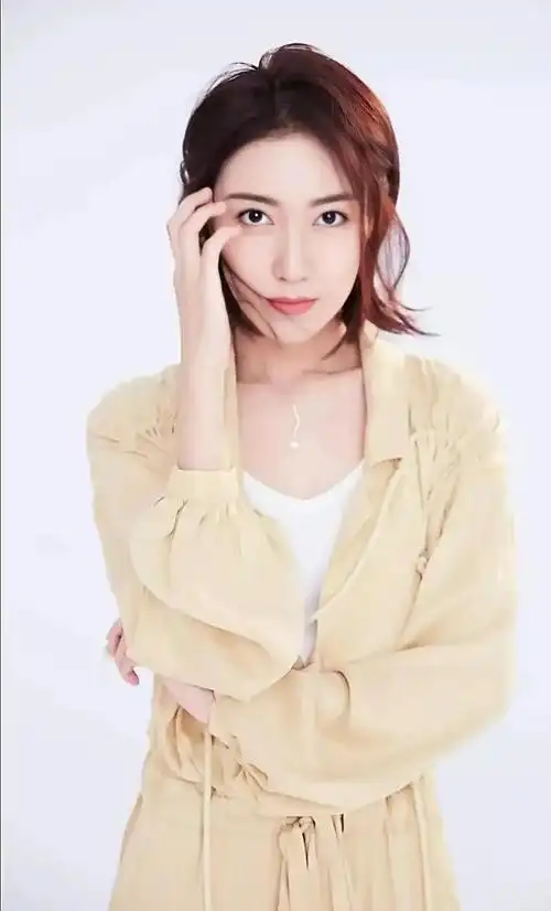 气质女神:高露_网易订阅