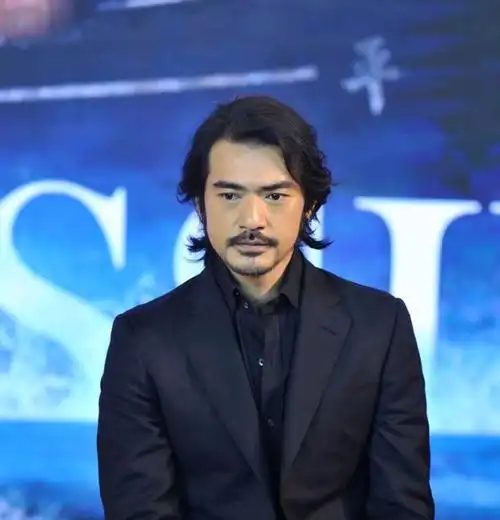 林叶亭:金城武的发型师,也是他的第一任女友.