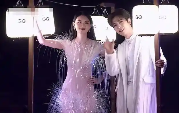 嘉兴这一夜杨幂丰满有料景甜艳压全场但白鹿只惊艳了上半身