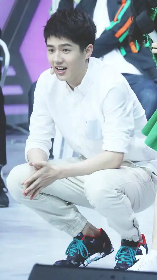 刘昊然快乐大本营图片