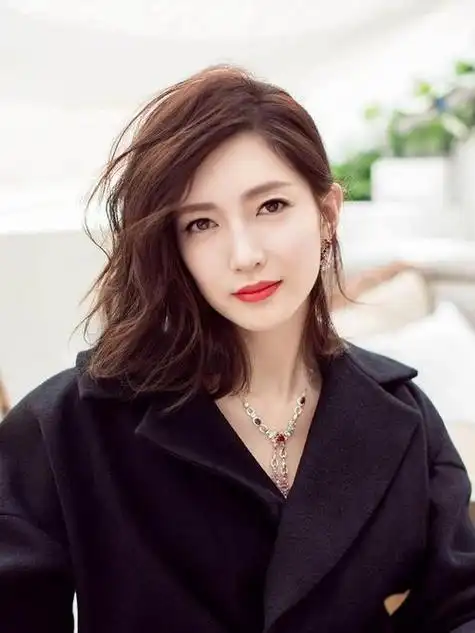 一眼"高级"的女人,生活中会很注重这5个习惯,难怪她们气质好