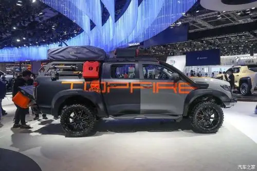 长城炮火弹版是长城与越野改装品牌顶火合作基于长城炮打造而来