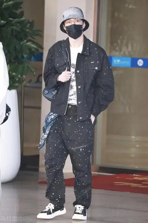 张艺兴每回造型都这么丑精力全部用在唱歌跳舞上了吗