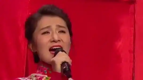 山西歌手张红丽,演唱山西民歌《桃花红杏花白》,真是天籁之音