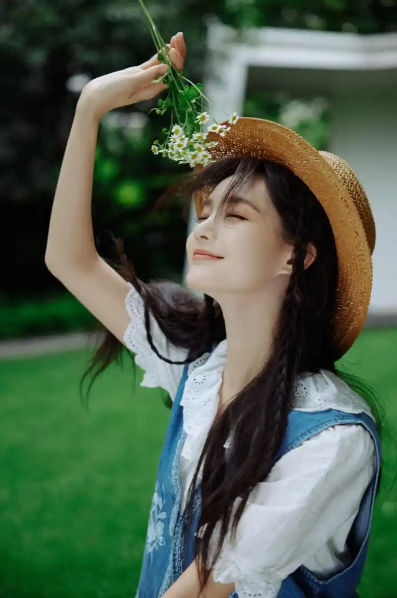 李一桐高清壁纸头像(四十七)[小红花]