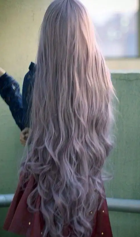 发型,长发及腰,渐变色卷发 关注时尚 关注搭配 关注