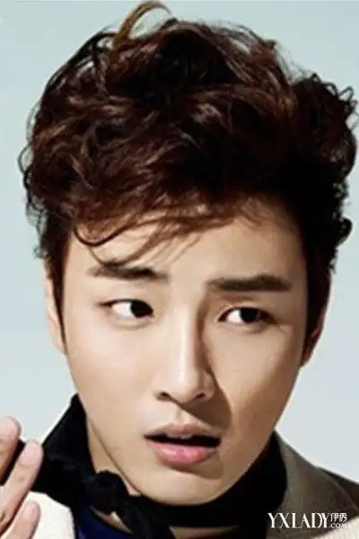 图时尚男生离子烫发型再次掀起新潮流