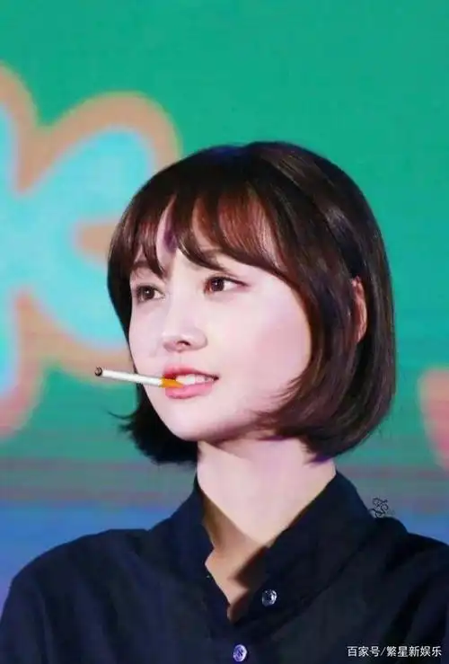 霍思燕室内抽烟上热搜郑爽杨颖也上抽烟榜还有她你绝对想不到