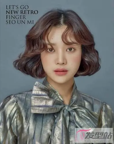 现在韩国街头复古风卷发最时尚 这四款绝对有一款超适合你_发型站