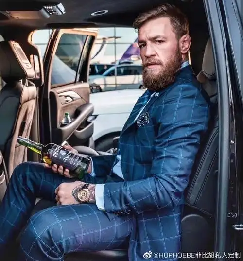 西装暴徒康纳麦格雷戈 . 来自huphoebe菲比胡私人定制 - 微博