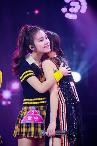 创造101女孩破茧成团全纪录!