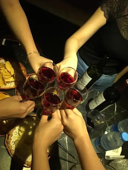 蜜蜜全体员工oscar 老板 生日快乐 身体健康,万事如意!