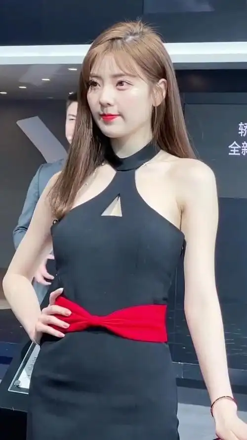 回眸瞬间春晓豪哥车模之家分享哥模特现场