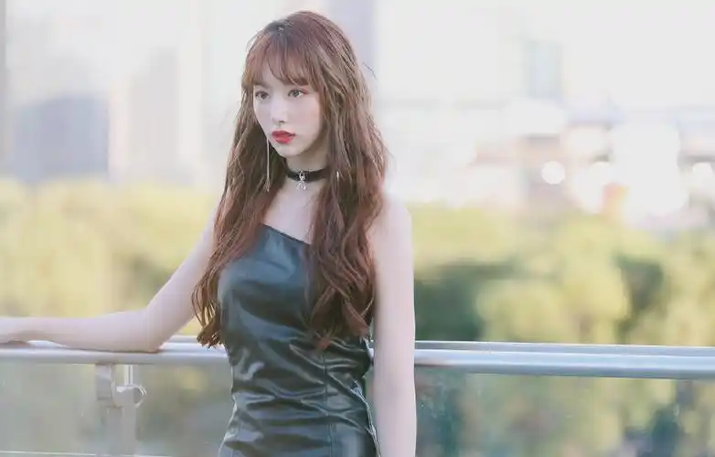 孔雪儿裹胸礼服性感写真图片68