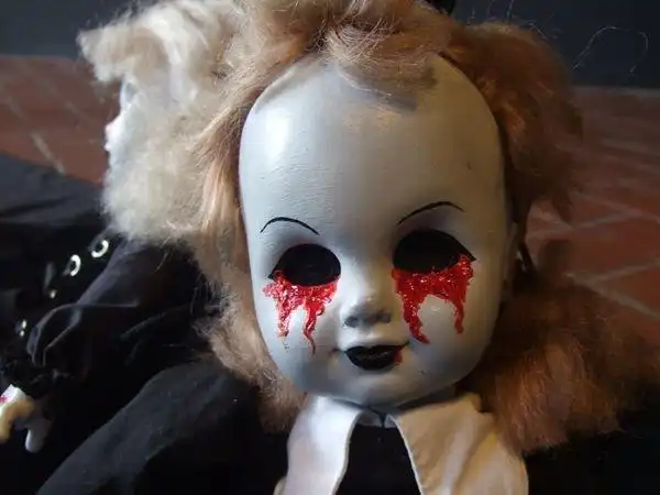 国外搜集的一堆恐怖娃娃照片