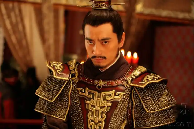 《琅琊榜》明晚开播 陈龙铠甲加身不怒自威