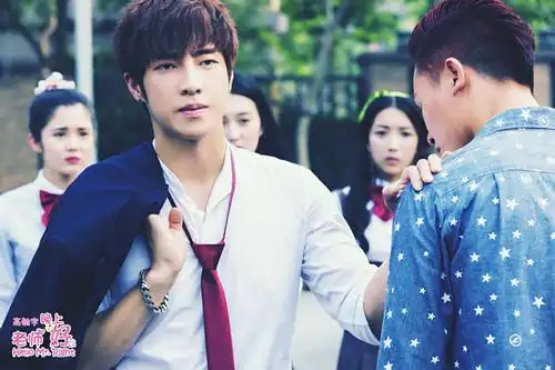 高瀚宇 剧照关晓彤 高瀚宇老师晚上好高瀚宇新浪娱乐讯 于1月25日上线