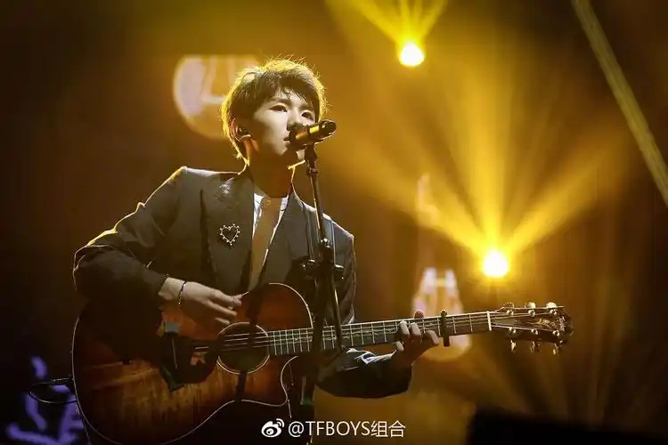 tfboys四周年演唱王源 - 堆糖,美图壁纸兴趣社区