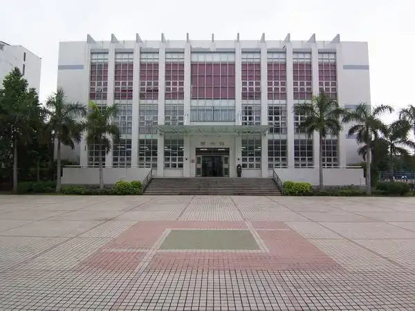 东莞实验中学照片4