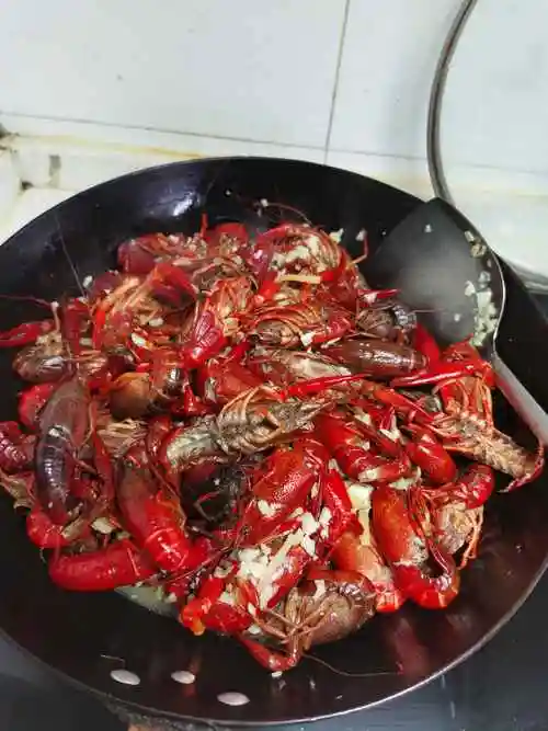 蒜蓉小龙虾的家常做法