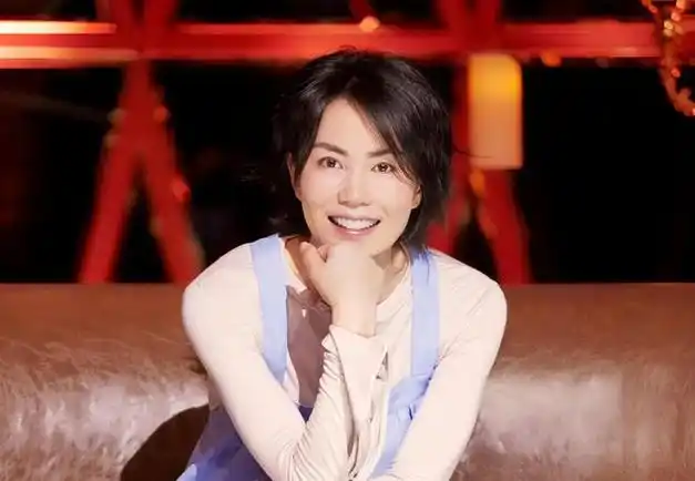 张柏芝直播如何评价王菲谢霆锋张柏芝离婚后儿子大赞王菲漂亮