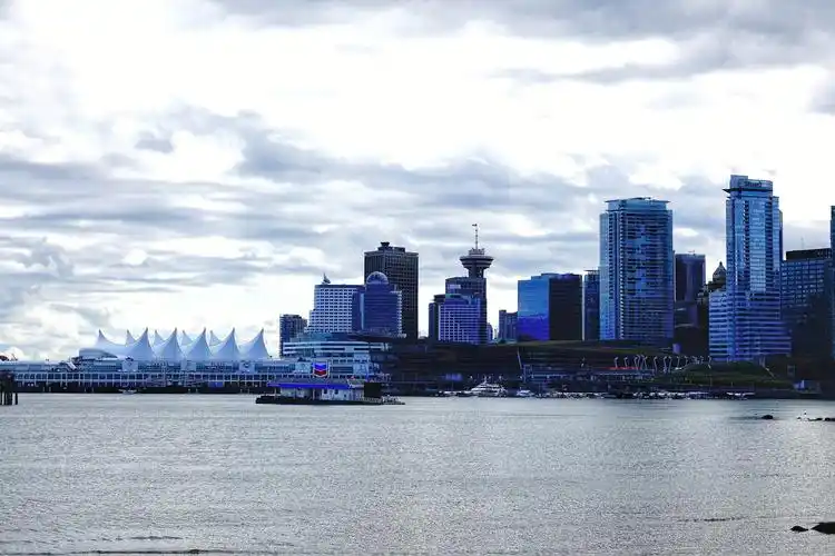 鸟瞰温哥华市中心