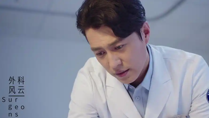 "老干部精英男"靳东将致观众视觉疲劳,若非转型,终难大火!